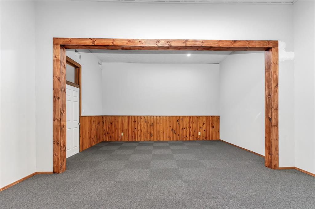 206 Chambers Property Photo 14