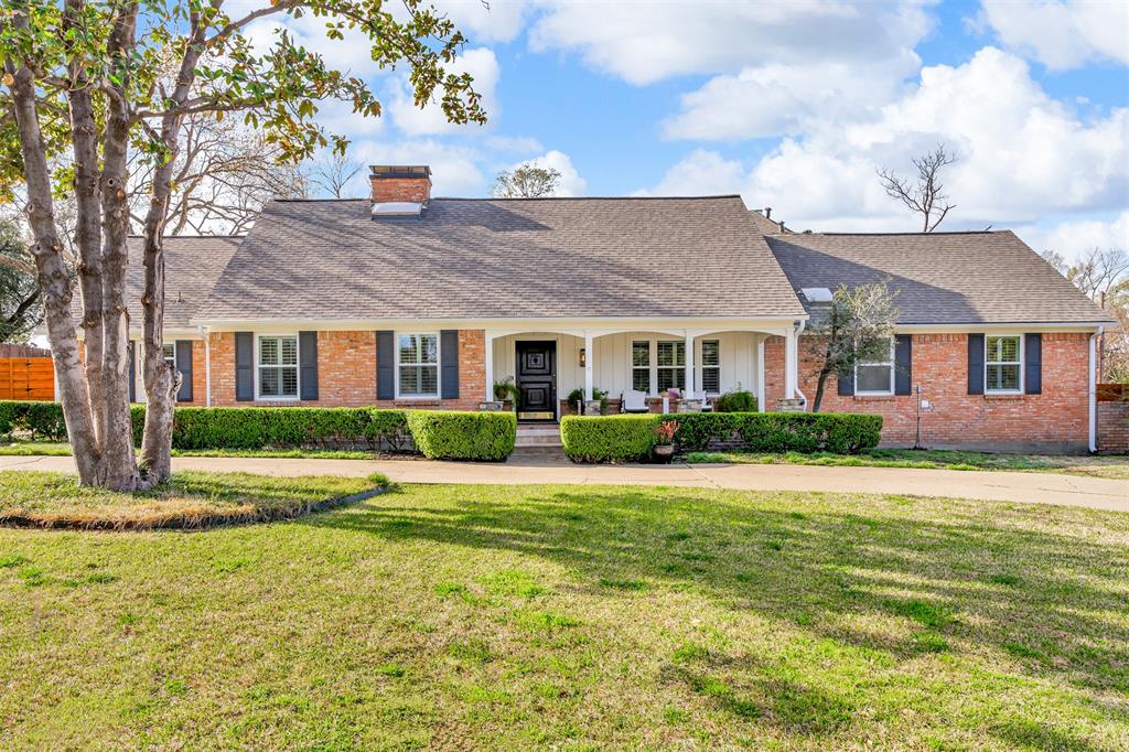 7332 Oakbluff Drive Property Photo