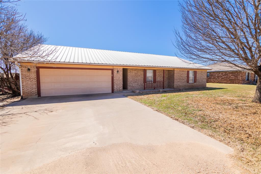 1605 Derrick Drive Property Photo