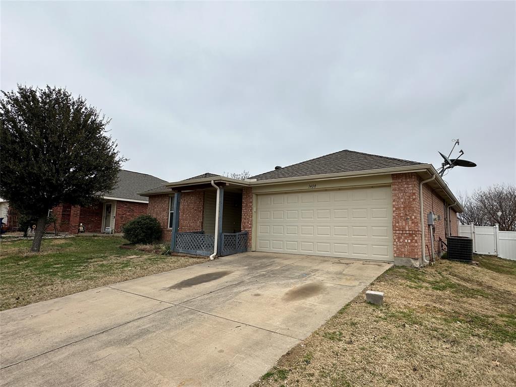 1408 First Street Property Photo