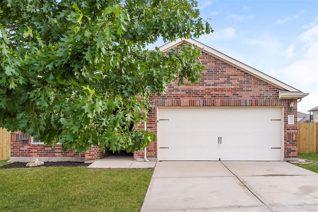 106 Outfitters Court Property Photo
