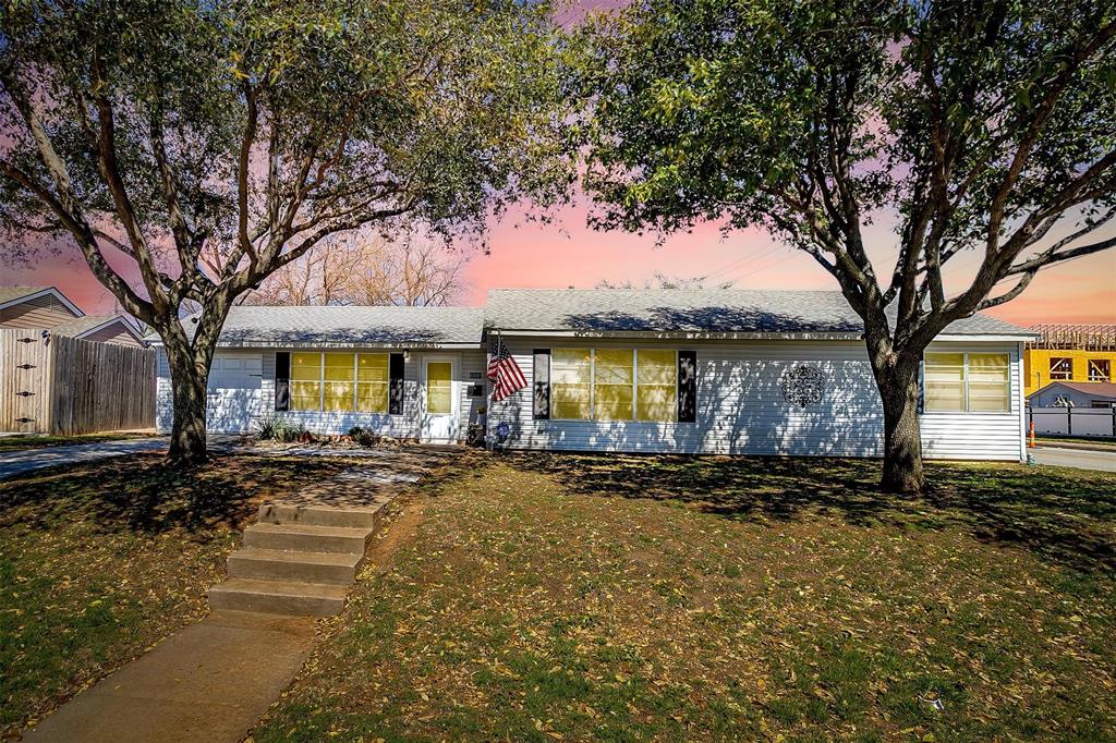 6000 Locke Avenue Property Photo