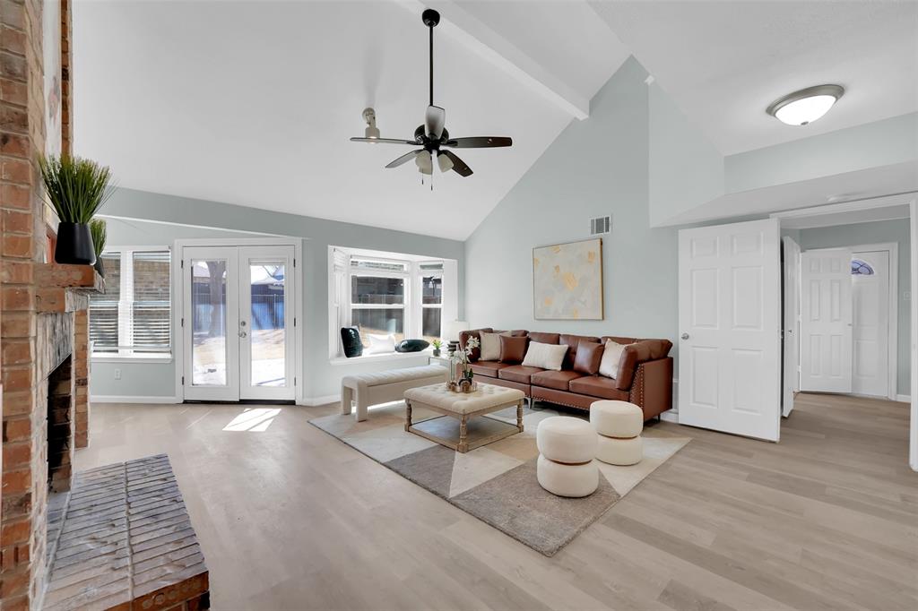 5028 Eagle Pass Property Photo
