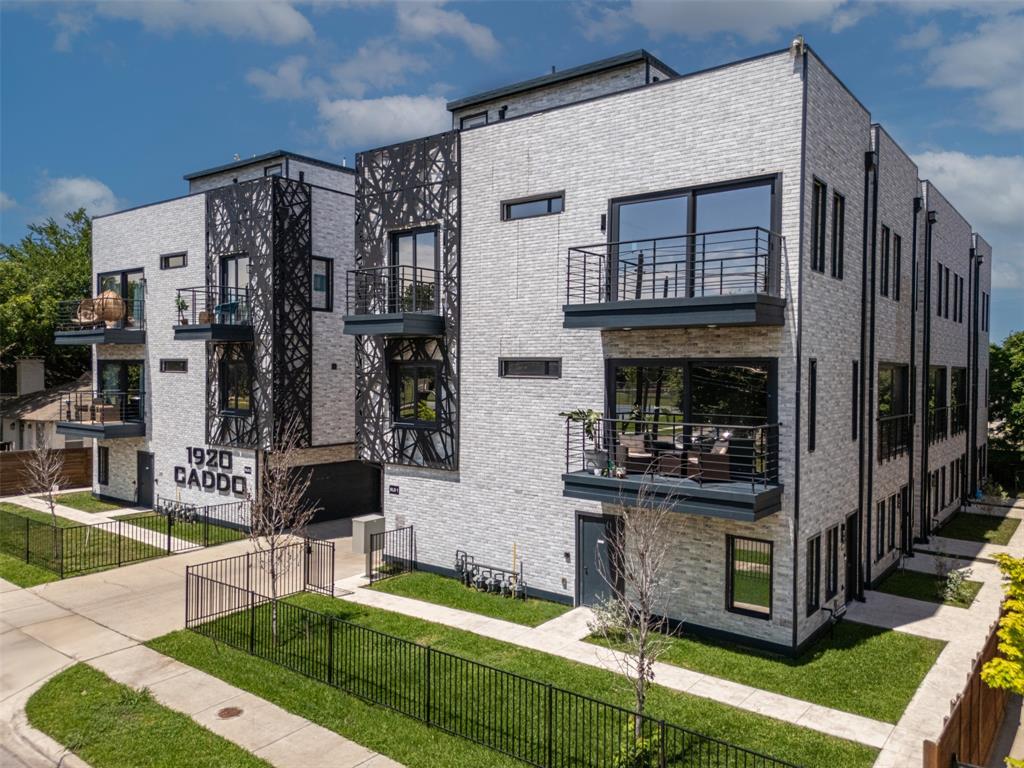 1920 Caddo Street Property Photo