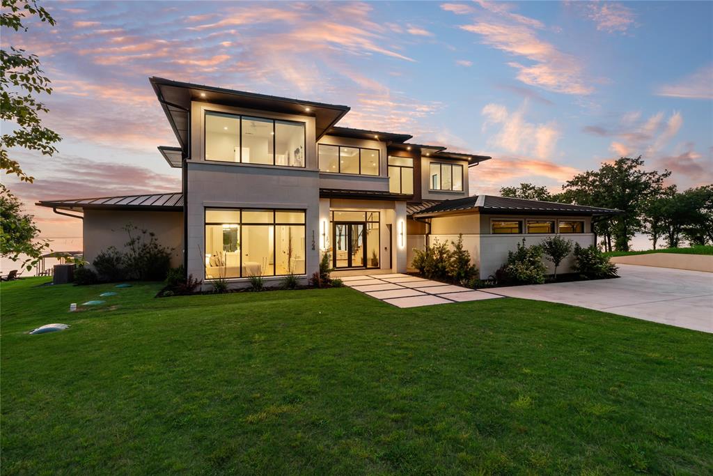 1124 Paradise Cove Property Photo