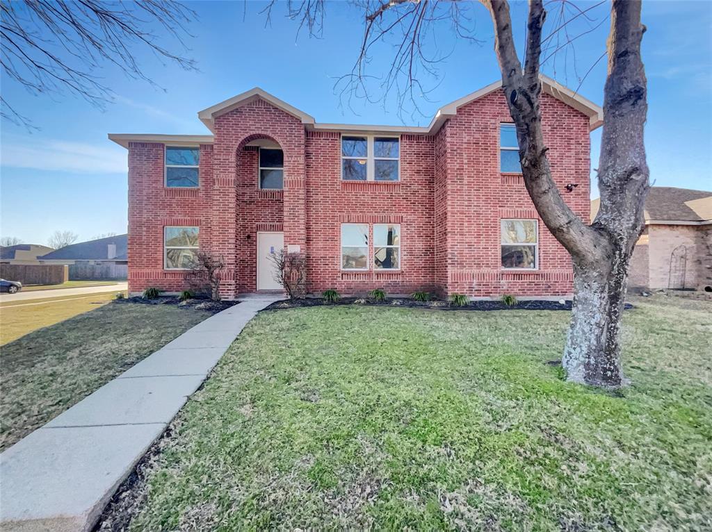 2813 Lake Vista Drive Property Photo
