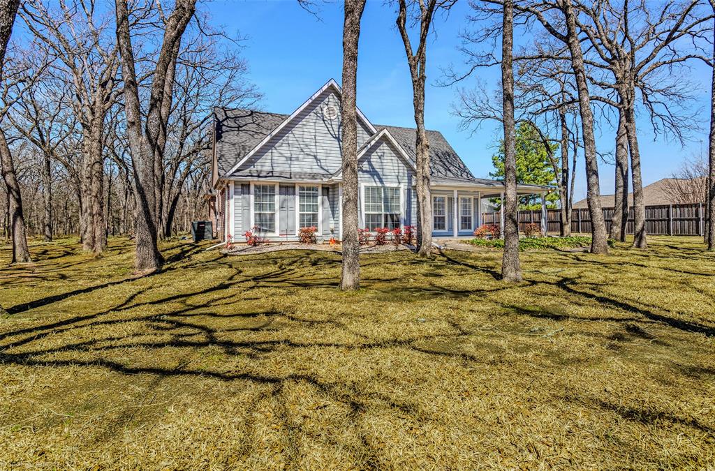 1079 Oak Hollow Lane Property Photo