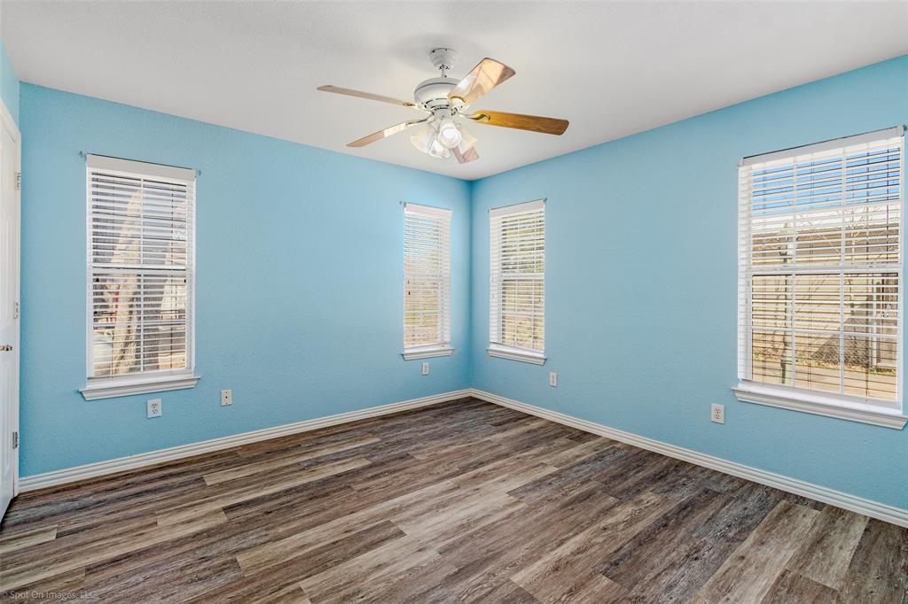 1079 Oak Hollow Lane Property Photo 26