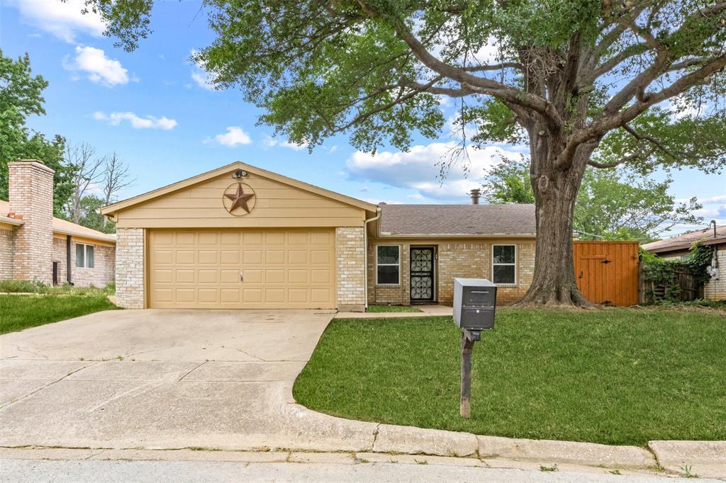 301 Hallmark Drive Property Photo