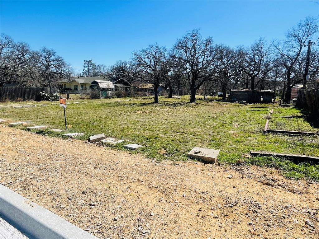 916 W Moss Property Photo