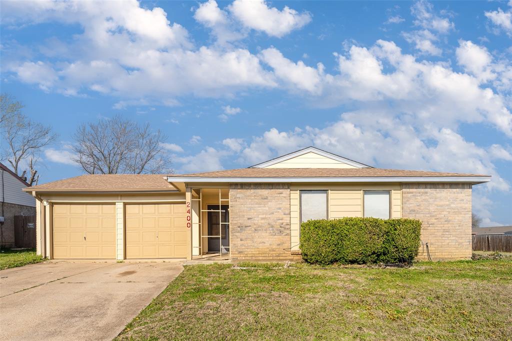 2400 Clearwood Drive Property Photo