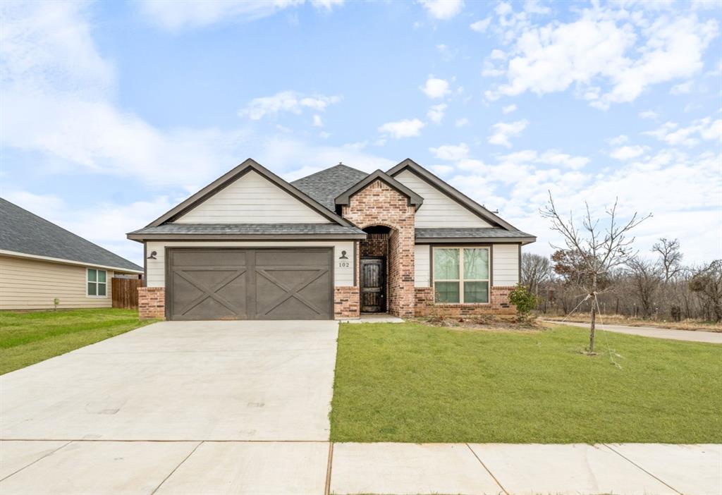 102 Clover Circle Property Photo