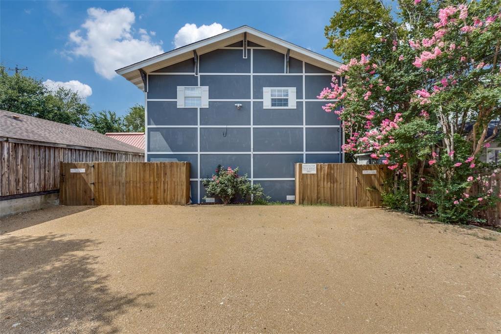 735 W 10th Street Property Photo