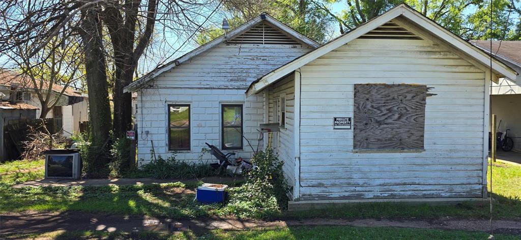325 E Oklahoma Avenue Property Photo