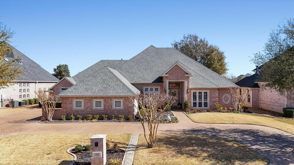 912 Amanda Drive Property Photo