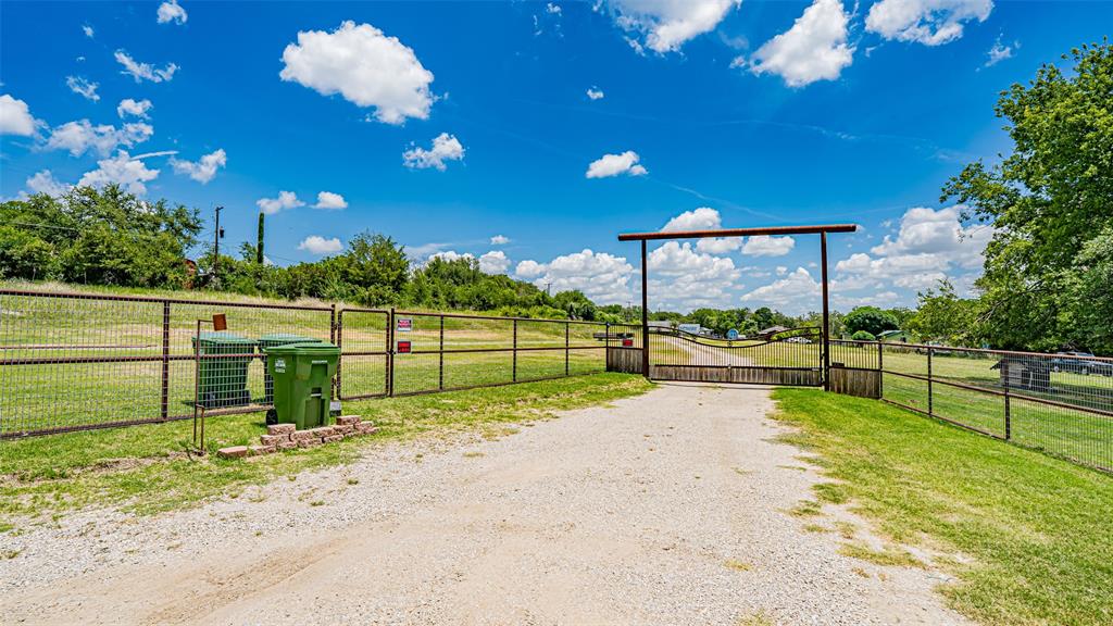 5944 Tenderfoot Trail Property Photo 17
