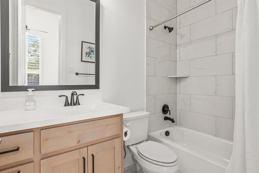 1601 Cedar Berry Drive Property Photo 19