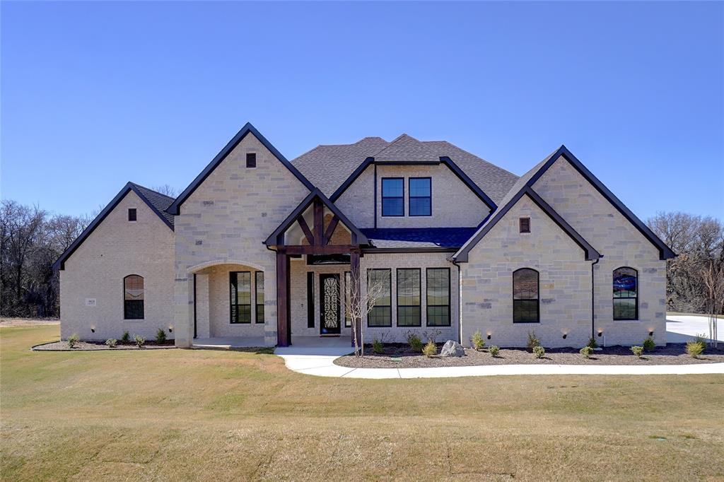 5021 Glenoaks Court Property Photo