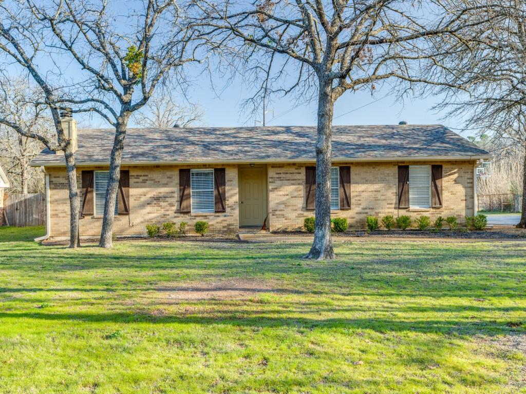 406 Surveyors Road Property Photo