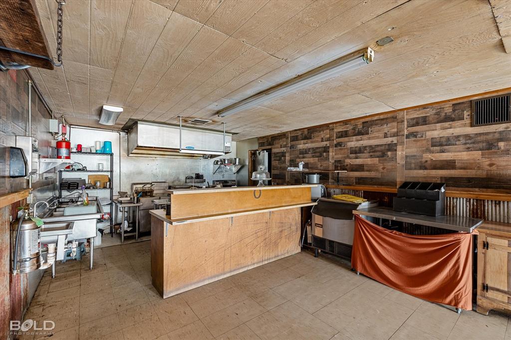 9730 Highway 5 Property Photo 16