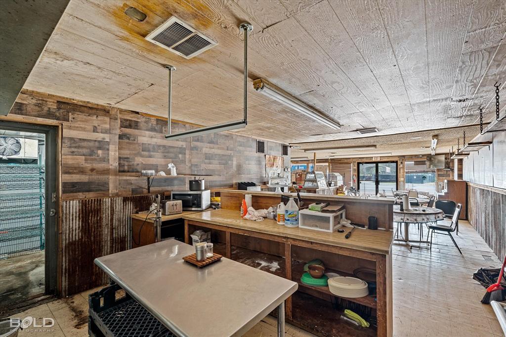 9730 Highway 5 Property Photo 18