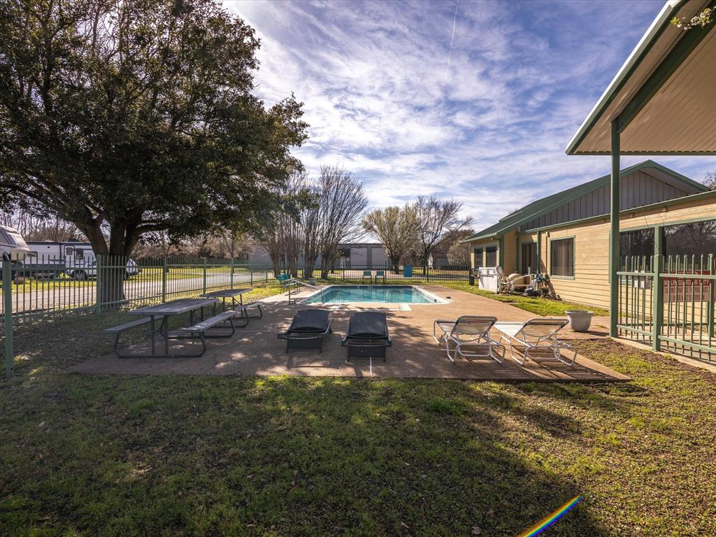 2035 Teel Trail Property Photo 7