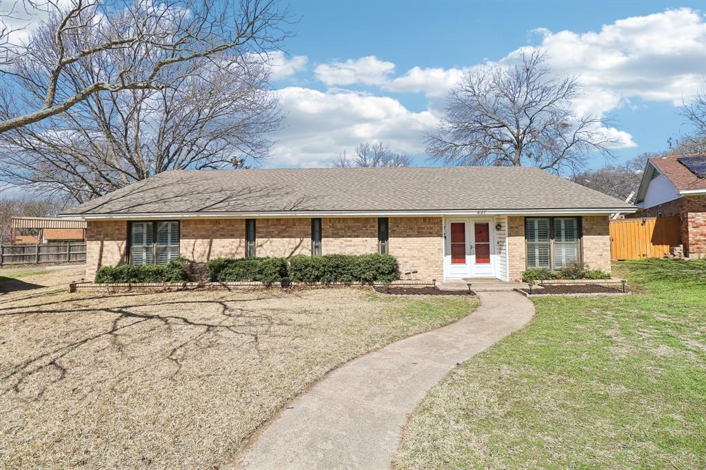 627 E Center Circle Property Photo