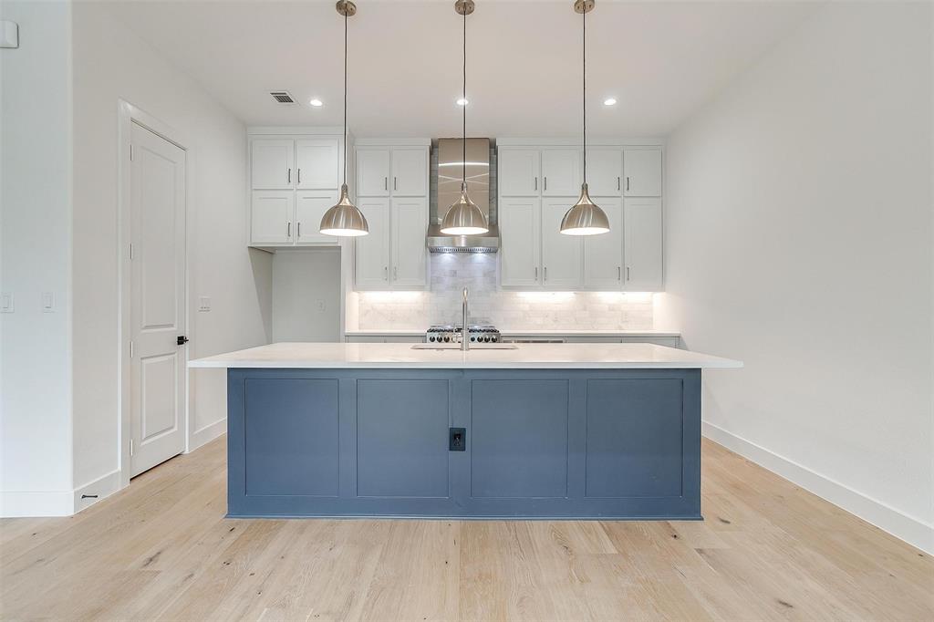 121 Thornton Street Property Photo