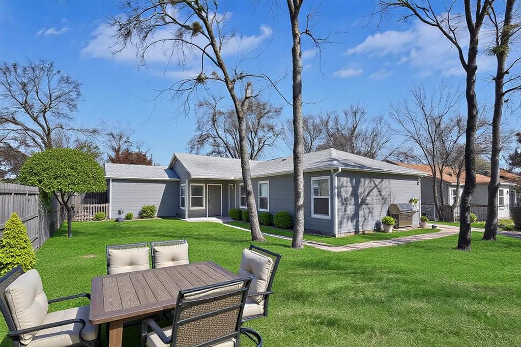 6205 Lovett Avenue Property Photo