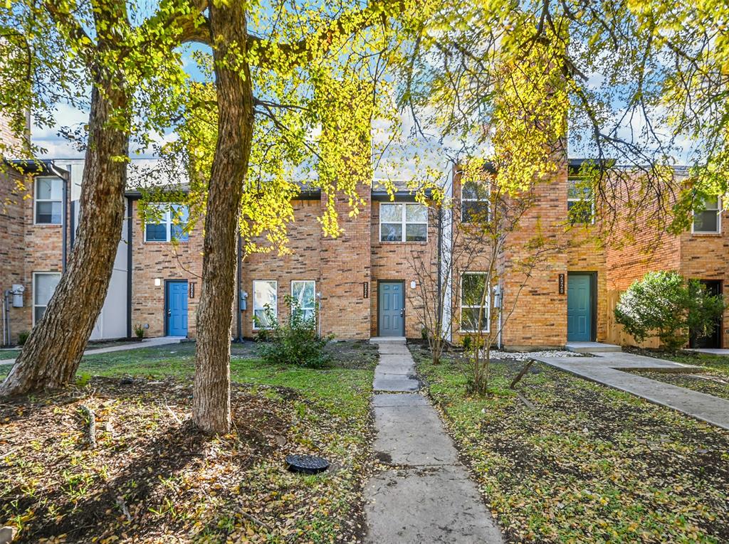 2224 Colony Court Property Photo
