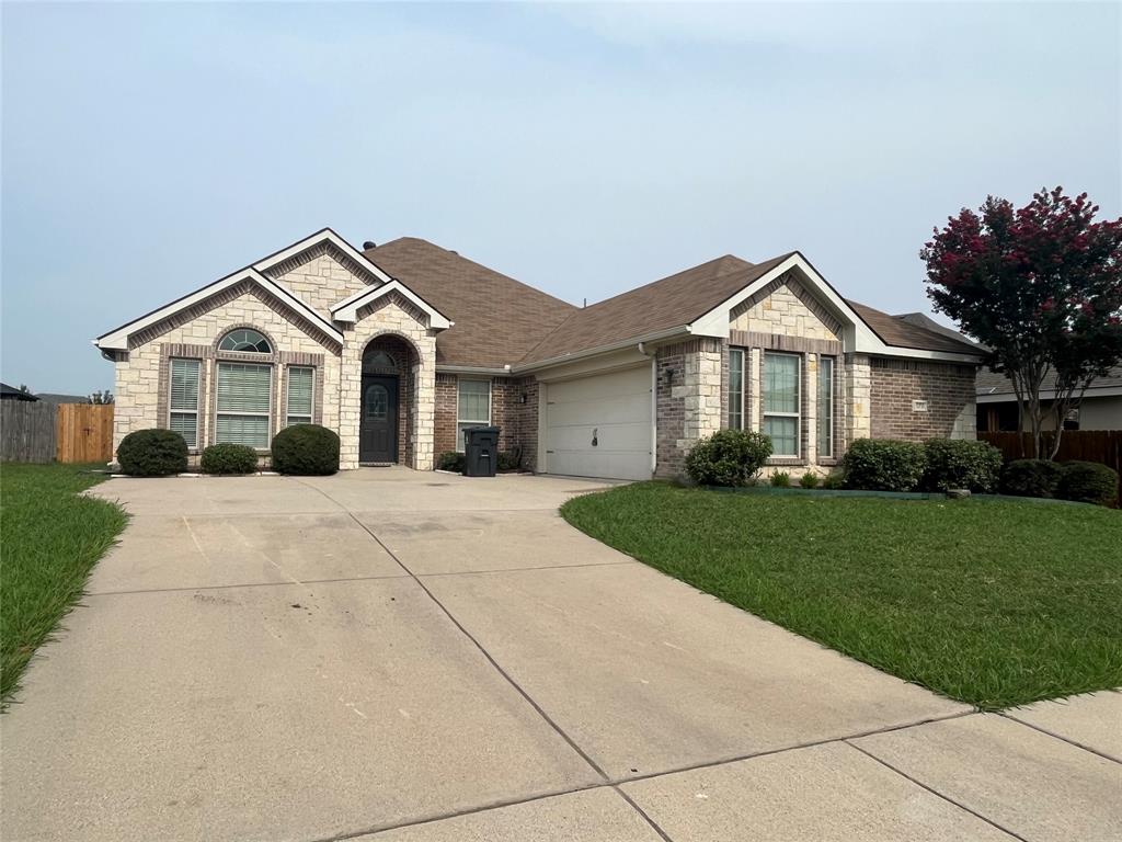 1711 Grey Willow Lane Property Photo