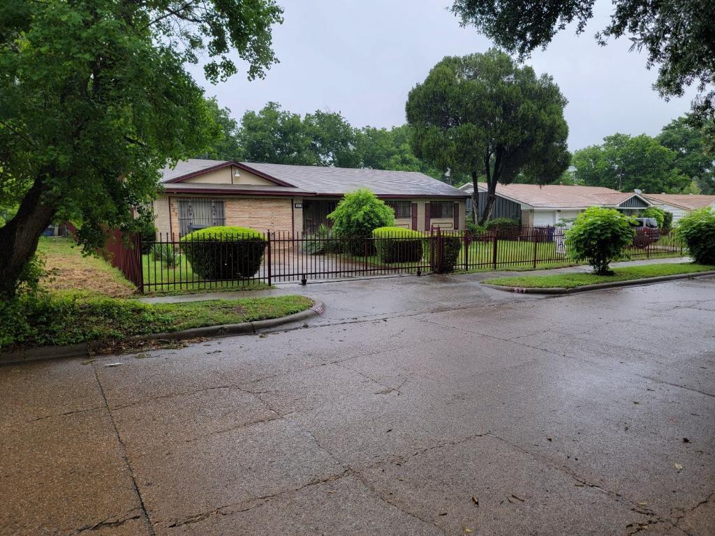 527 Shadyway Drive Property Photo