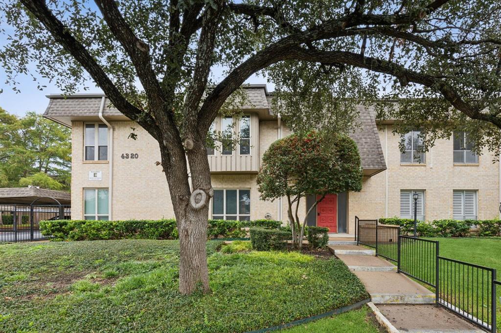 4320 Bellaire Drive Property Photo 1