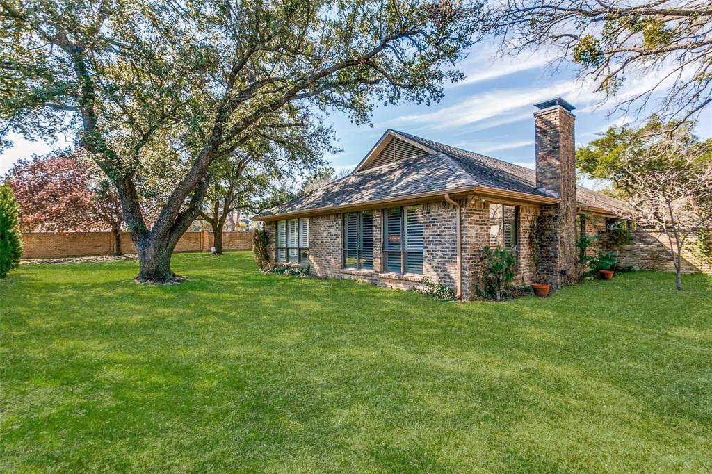 5006 Village Court Property Photo 1