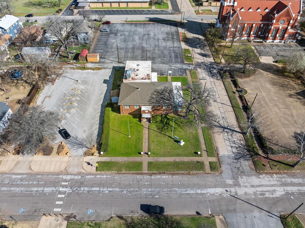 229 / 301 W Gandy Street Property Photo 11