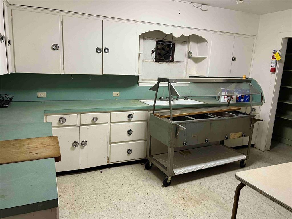 229 / 301 W Gandy Street Property Photo 15