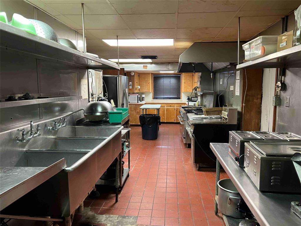 229 / 301 W Gandy Street Property Photo 25