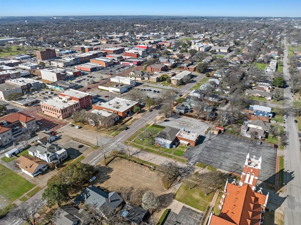 229 / 301 W Gandy Street Property Photo 29