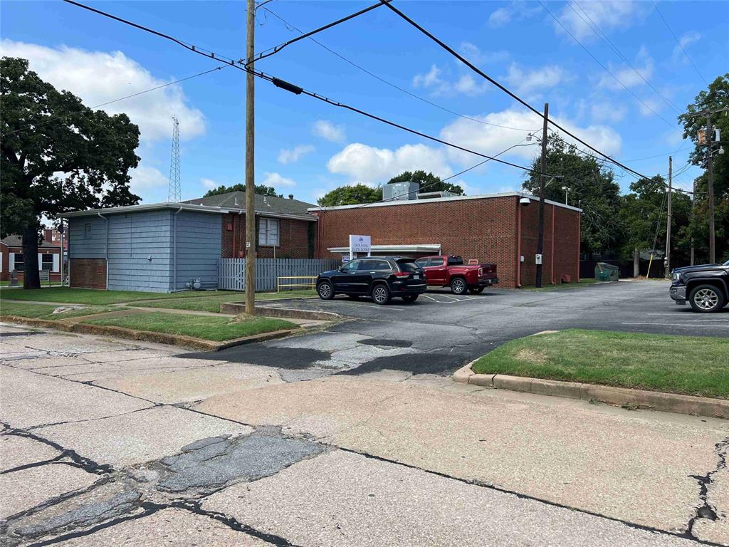229 / 301 W Gandy Street Property Photo 30