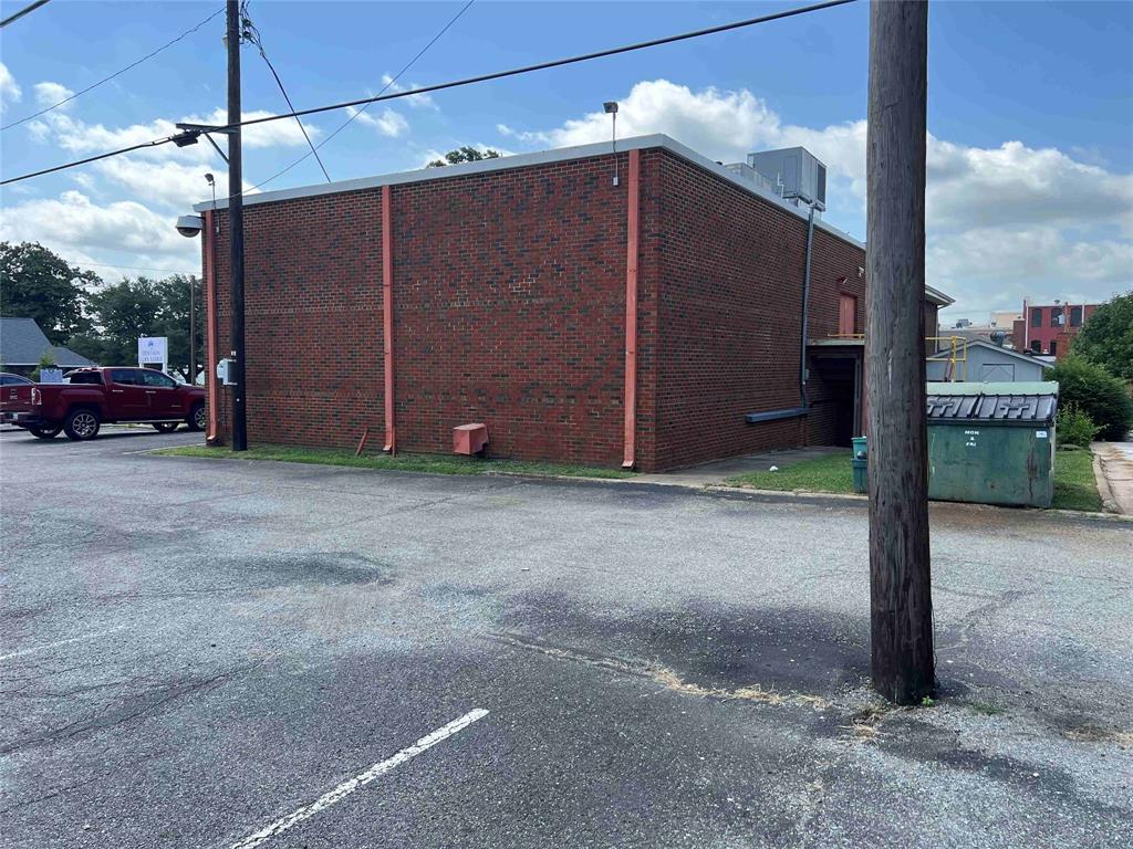 229 / 301 W Gandy Street Property Photo 31