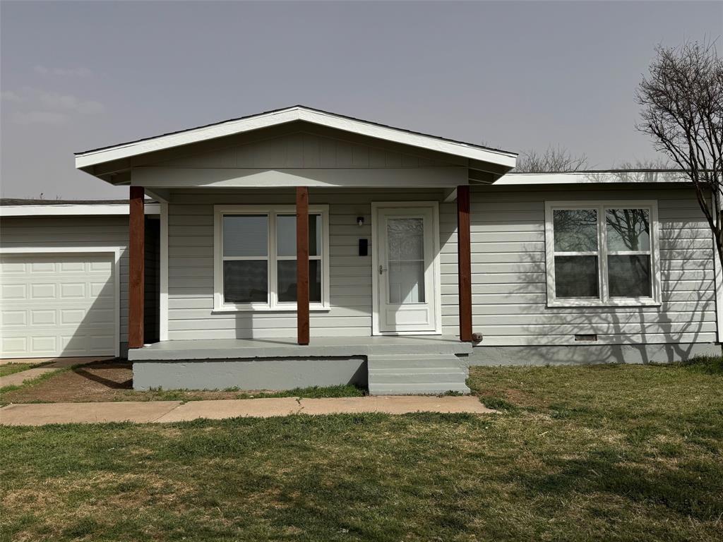 1041 S Crockett Drive Property Photo