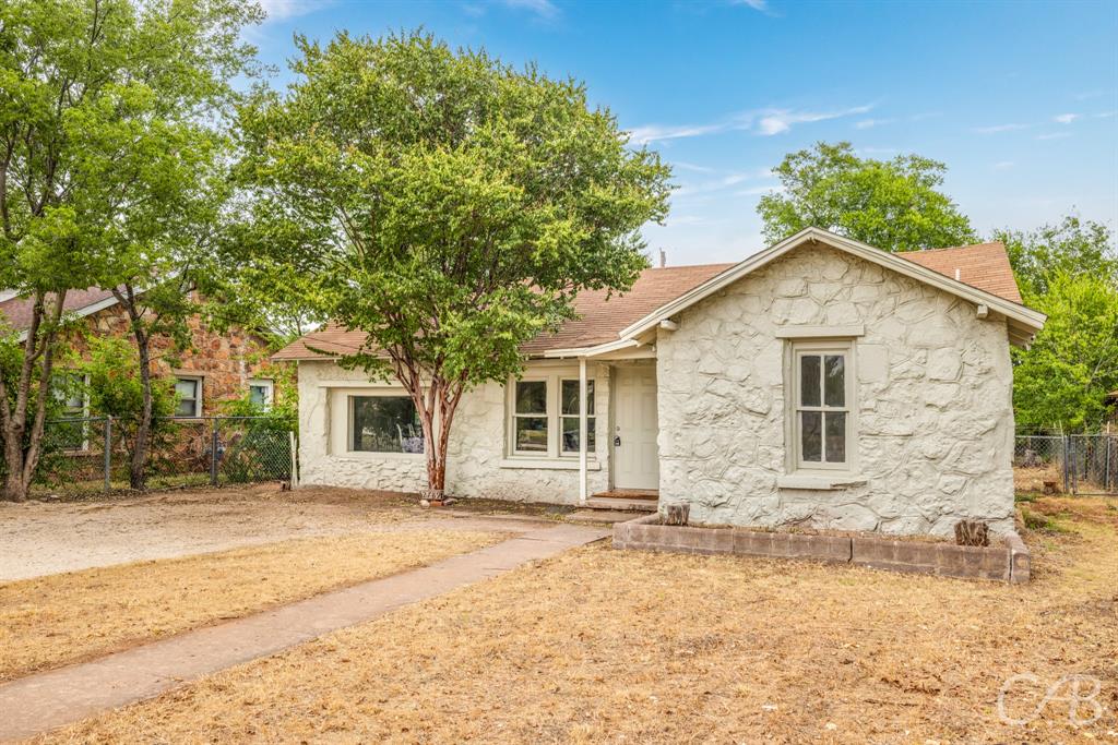 2789 Cedar Street Property Photo