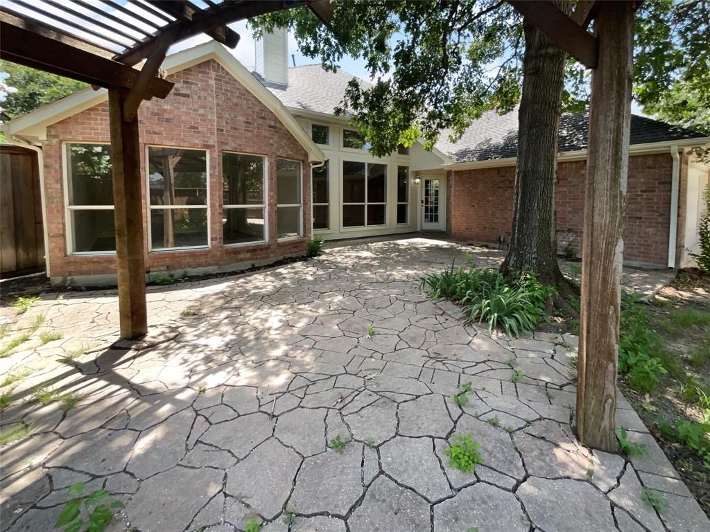 321 Beacon Hill Drive Property Photo 8