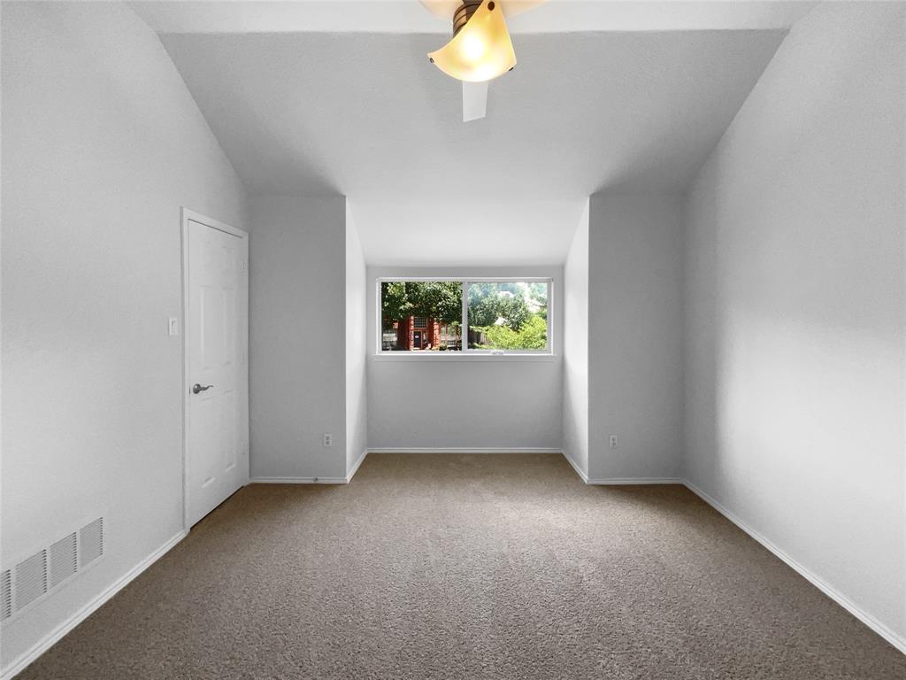 321 Beacon Hill Drive Property Photo 13