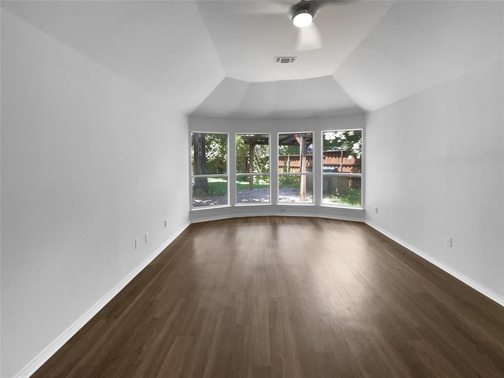321 Beacon Hill Drive Property Photo 14