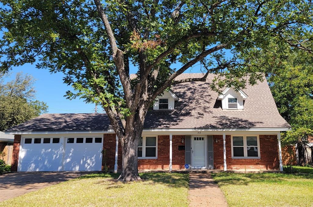 312 Cotillion Road Property Photo