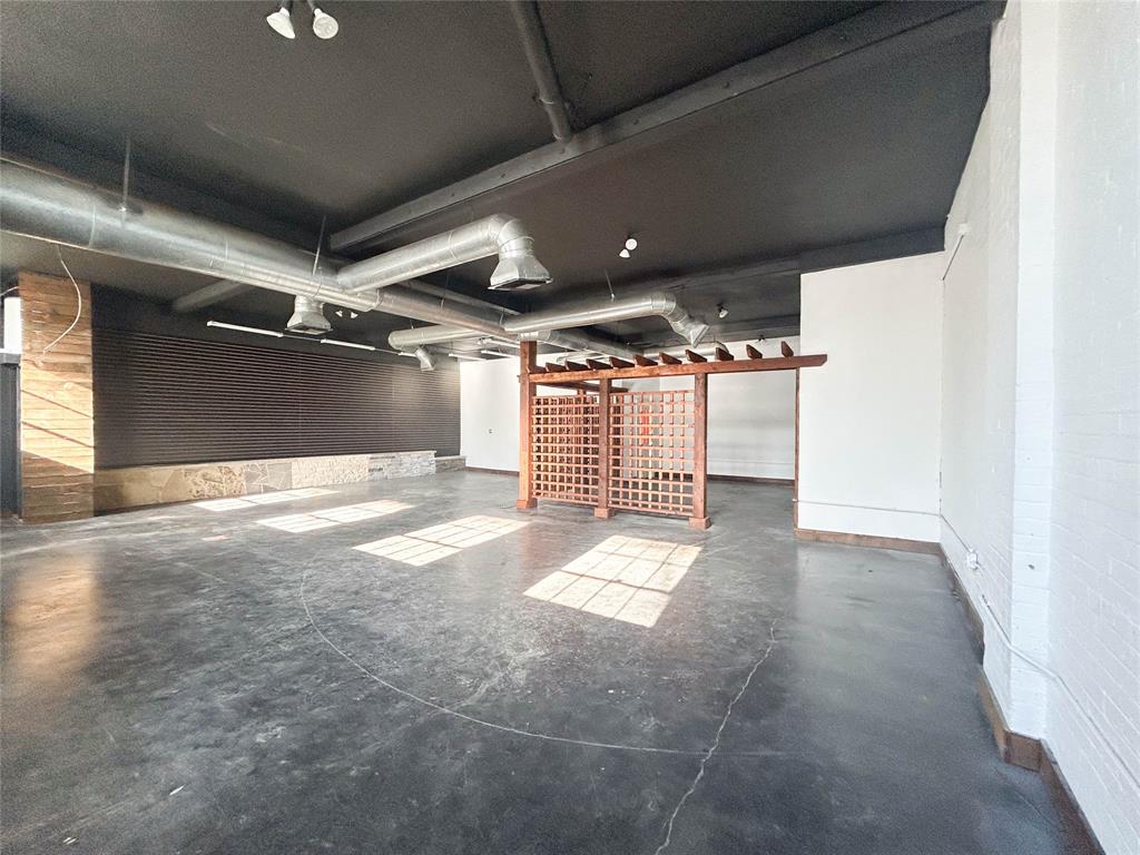 1300 W Main Street Property Photo 12