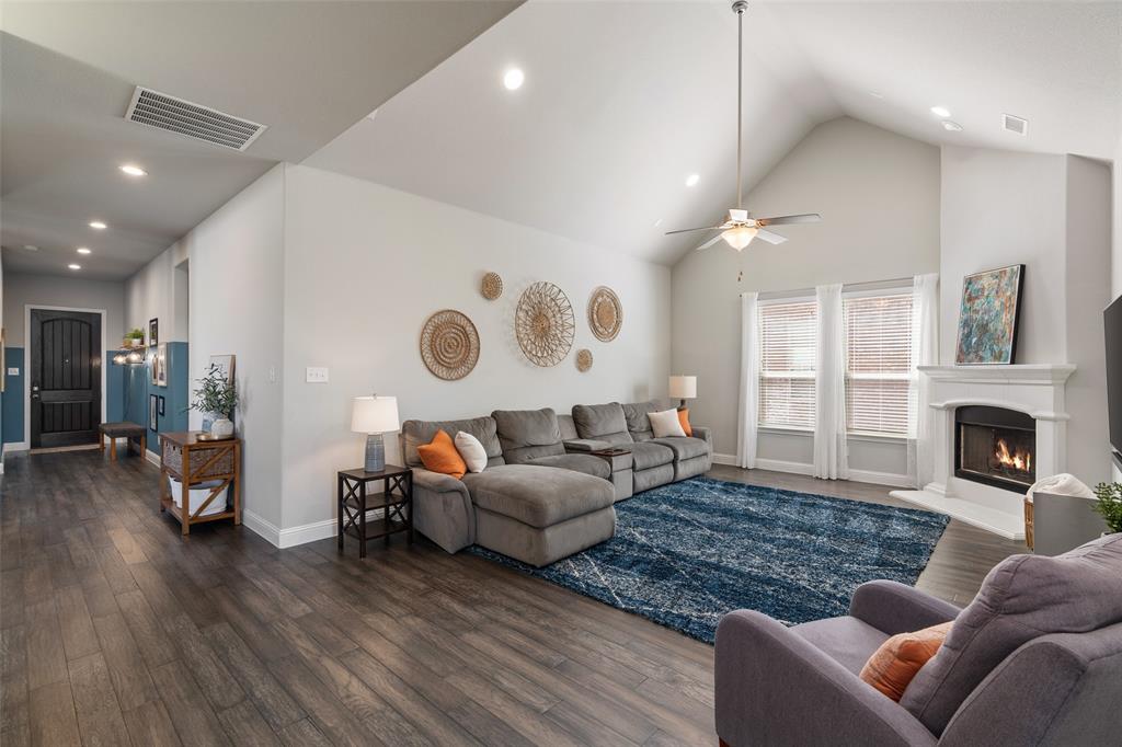 14993 Brazoria Drive Property Photo 4