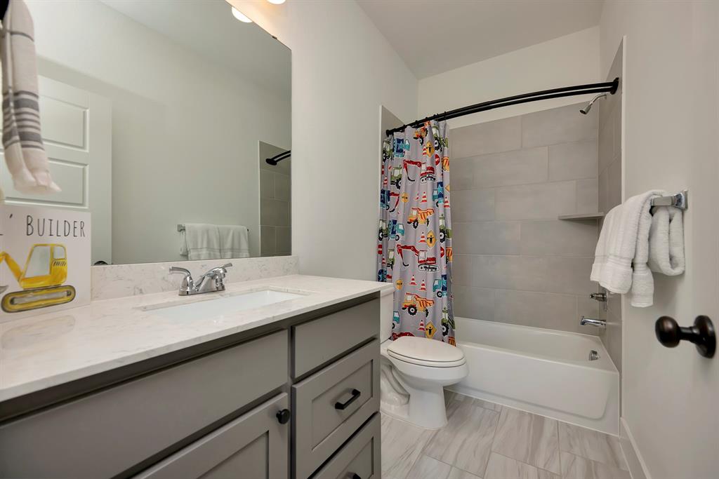 2119 Roquette Drive Property Photo 34