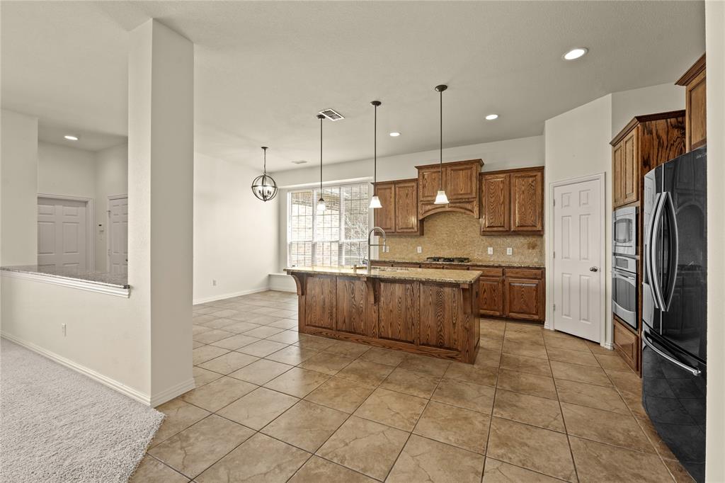 3709 Meadow Bluff Court Property Photo 12